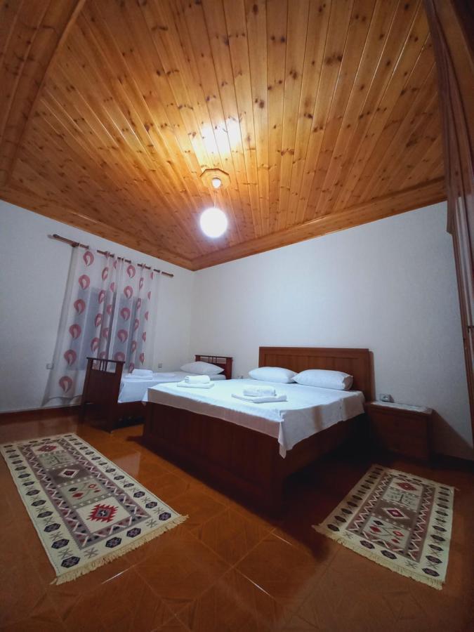 Sokolli Guest House Gjirokastër Extérieur photo
